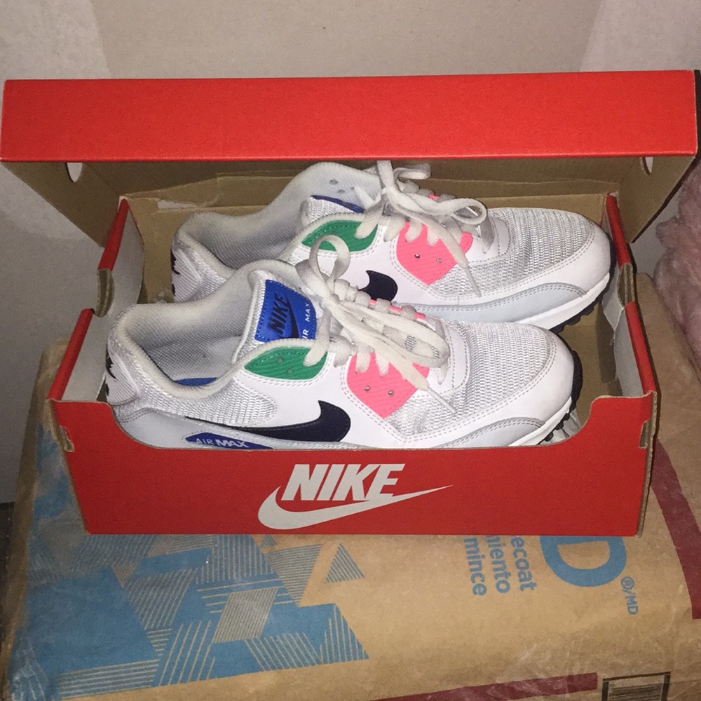 Nike Airs